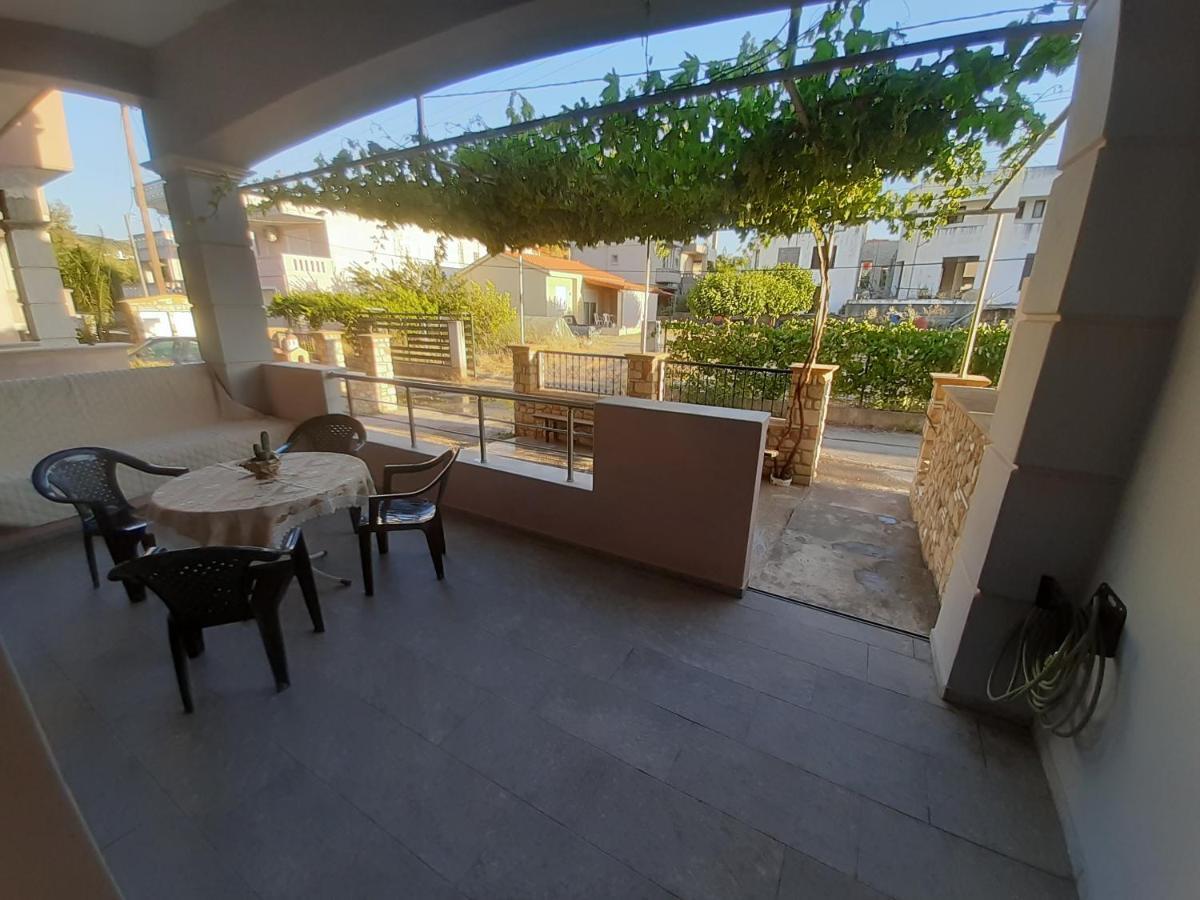 Utsi Villa Ligidhes Bagian luar foto